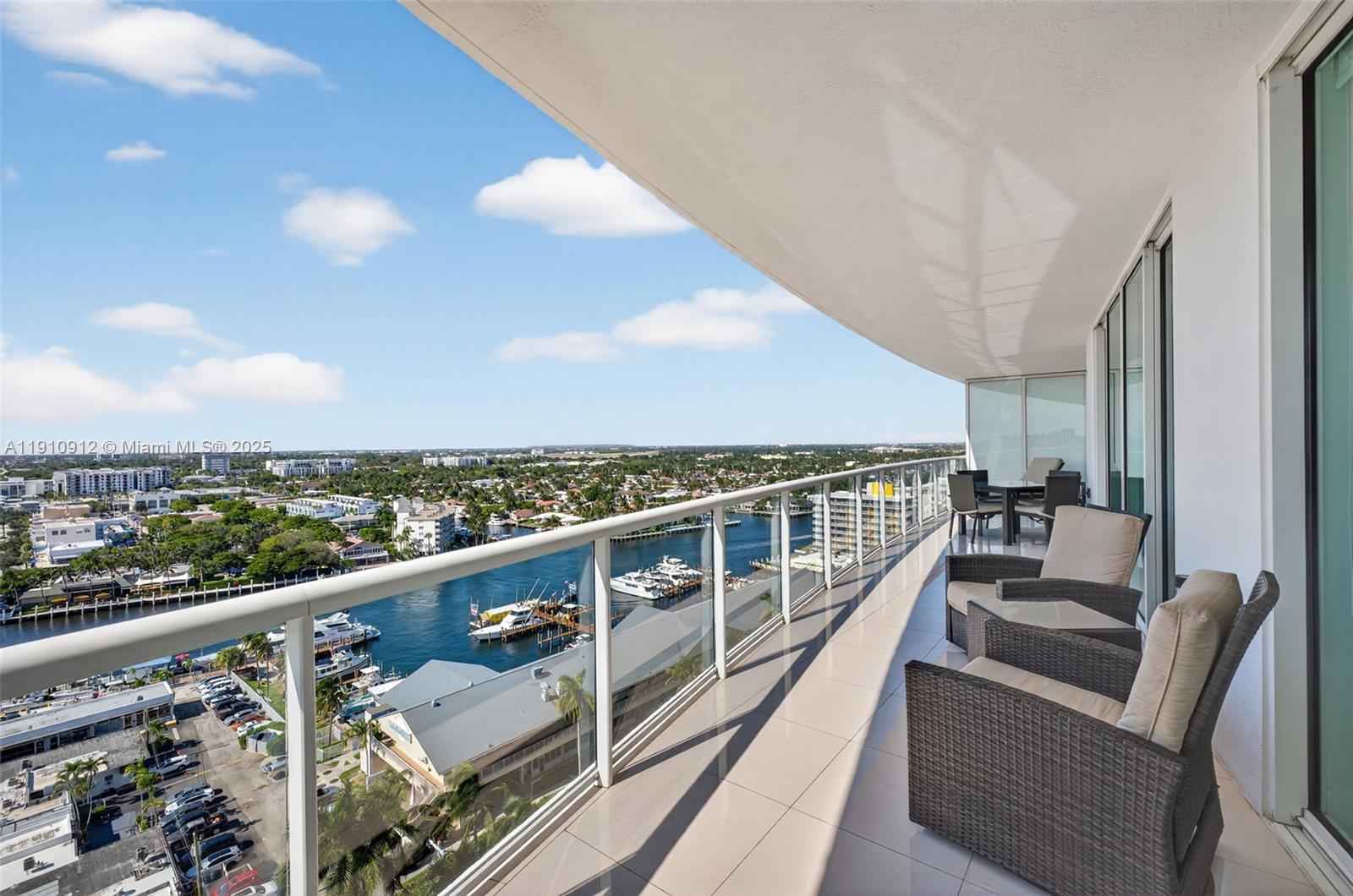 PLAZA AT OCEANSIDE (THE) - Residential