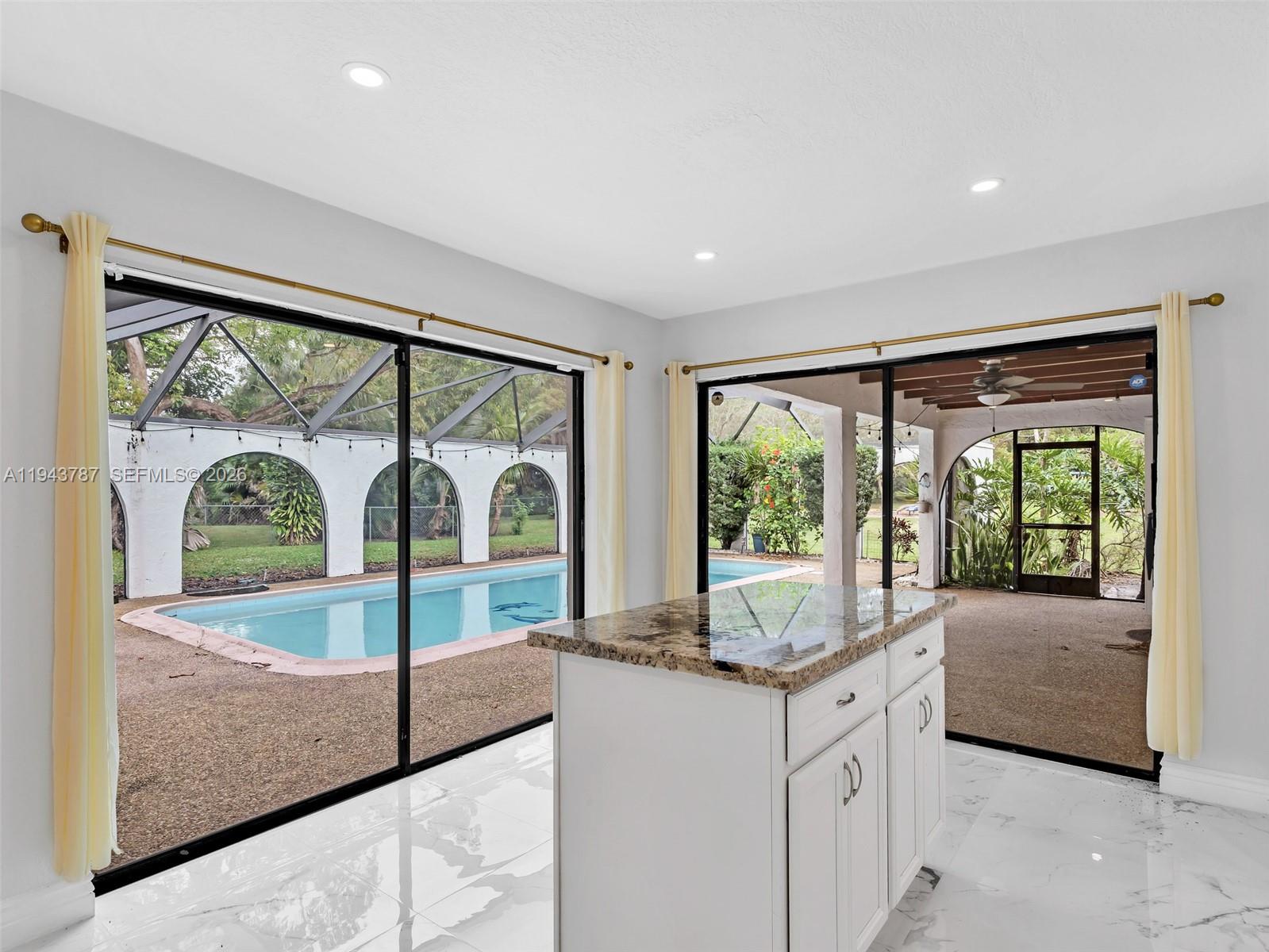 DEER RUN SPRINGS - Residential