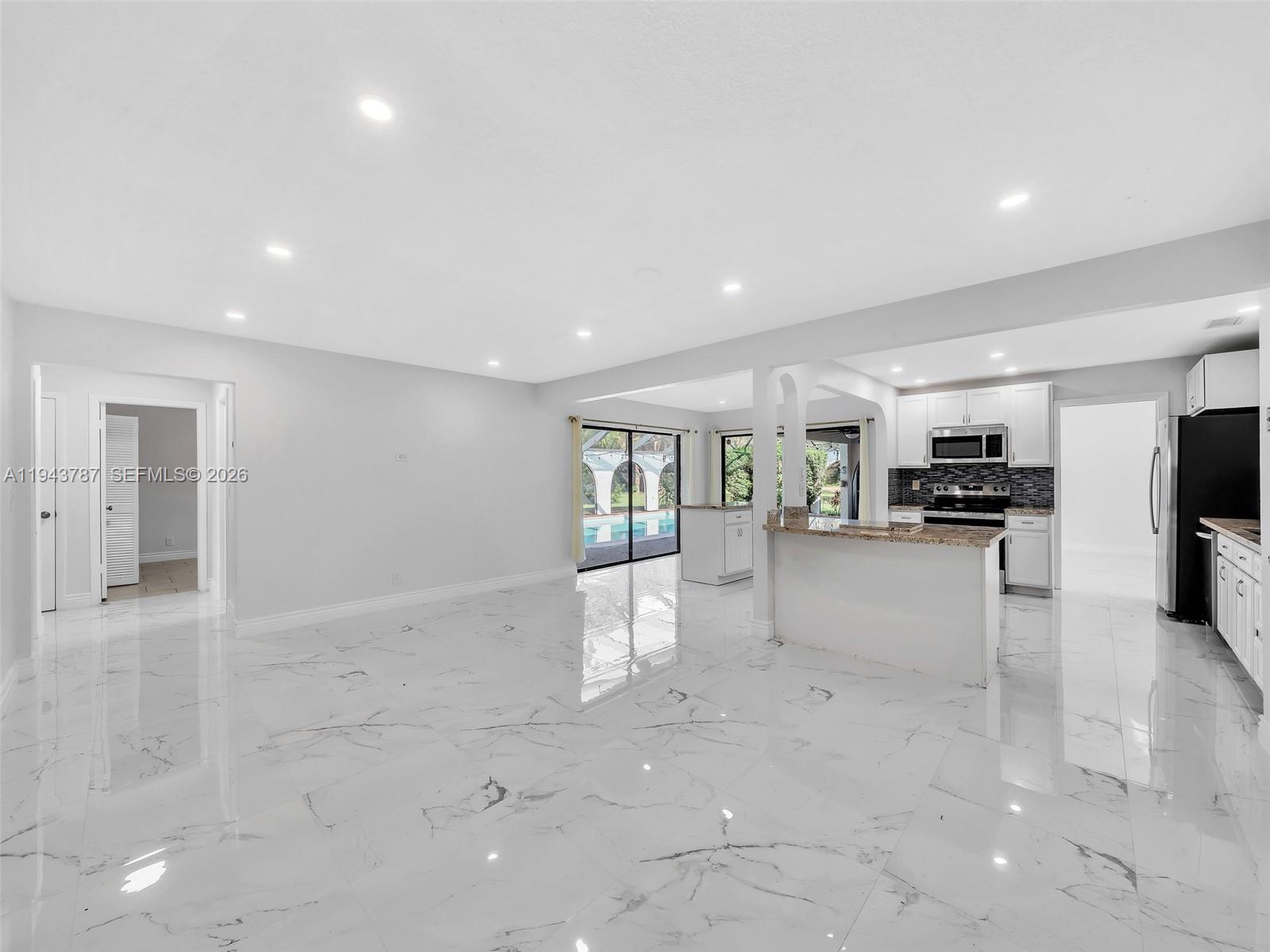 DEER RUN SPRINGS - Residential