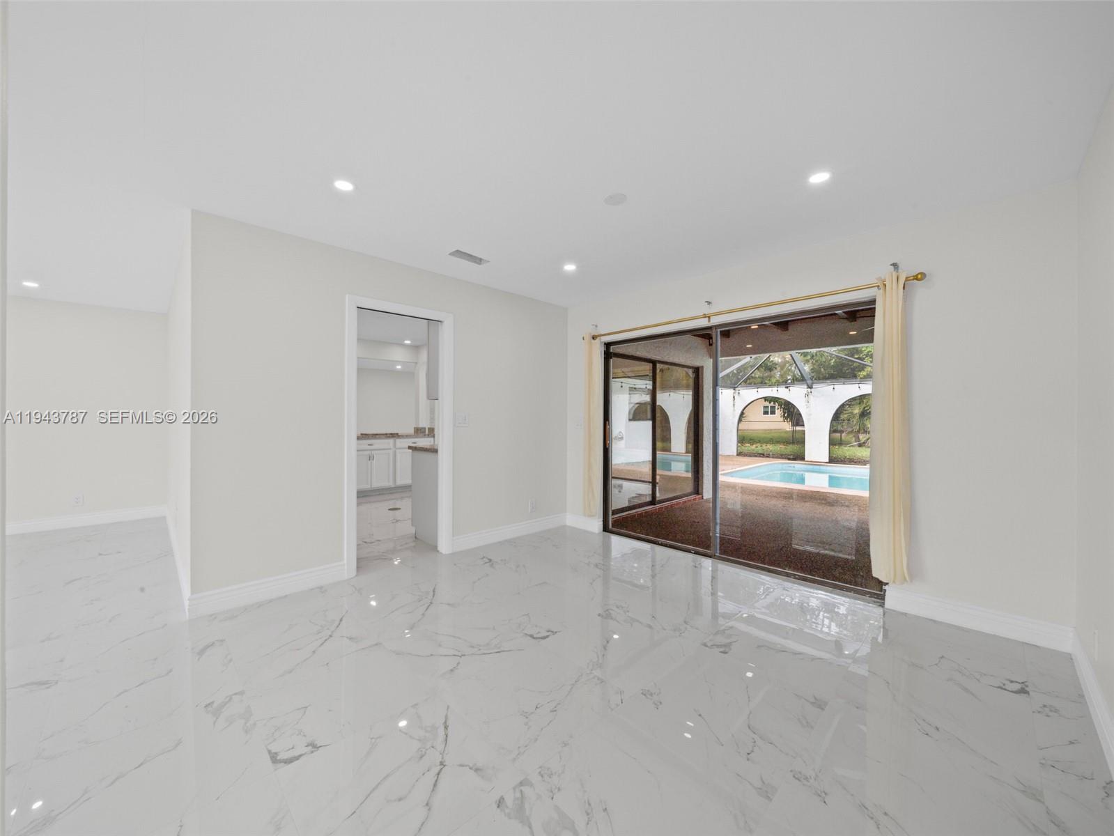 DEER RUN SPRINGS - Residential