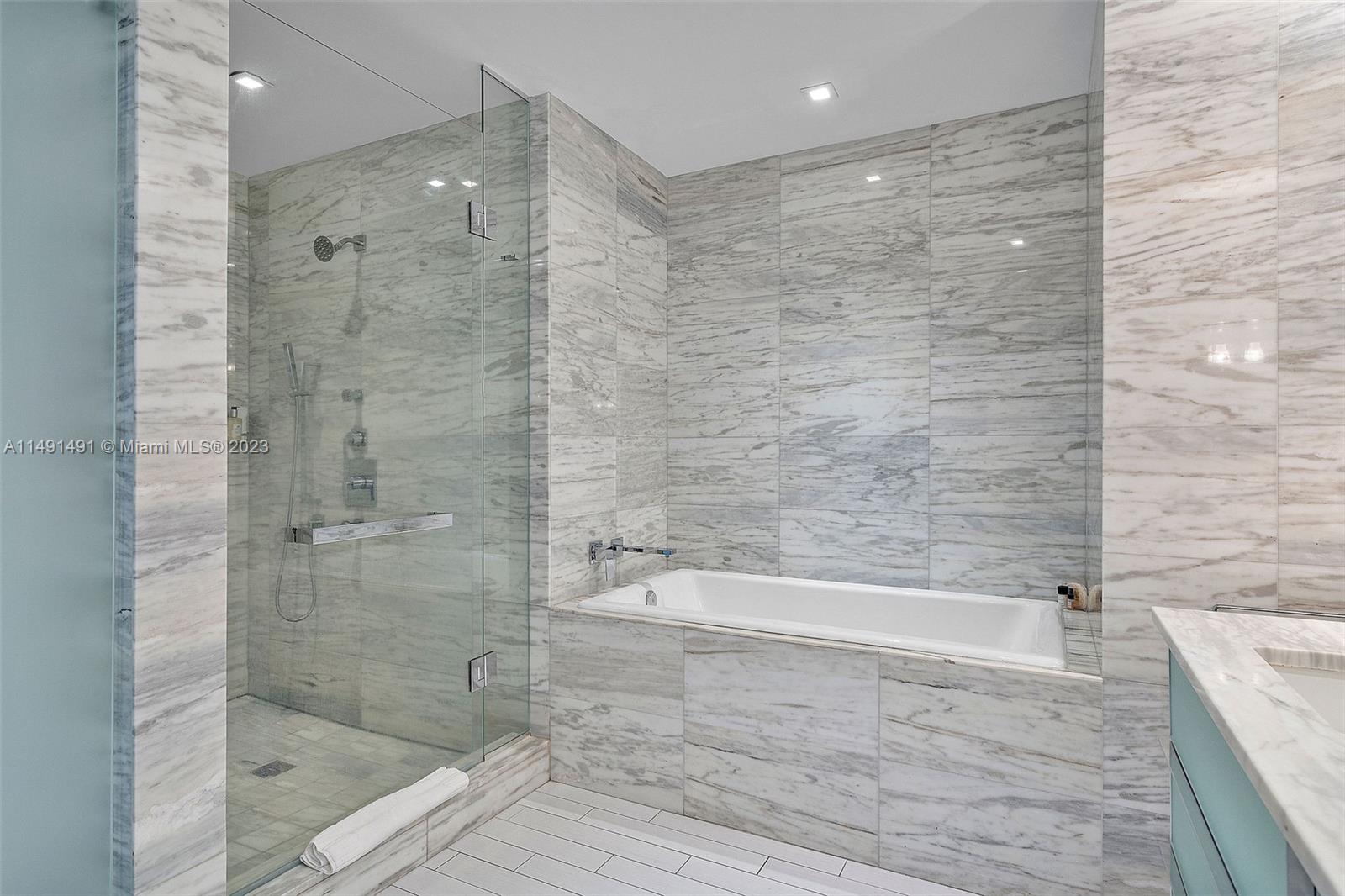 2201 COLLINS AVE CONDO - Residential