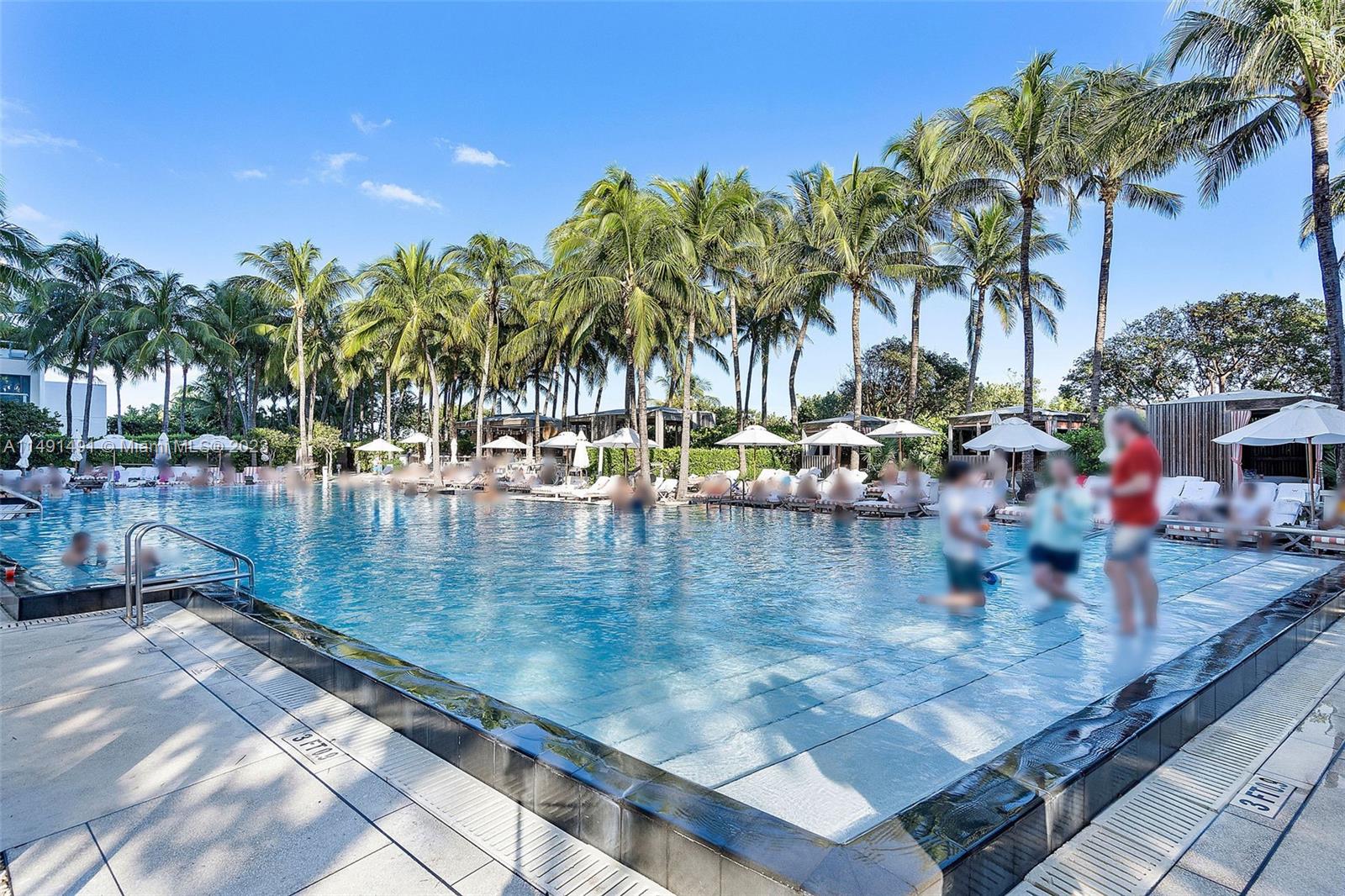 2201 COLLINS AVE CONDO - Residential