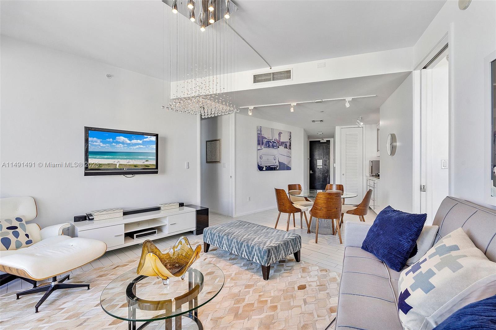 2201 COLLINS AVE CONDO - Residential