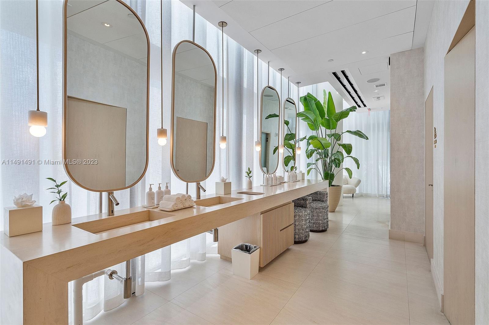 2201 COLLINS AVE CONDO - Residential