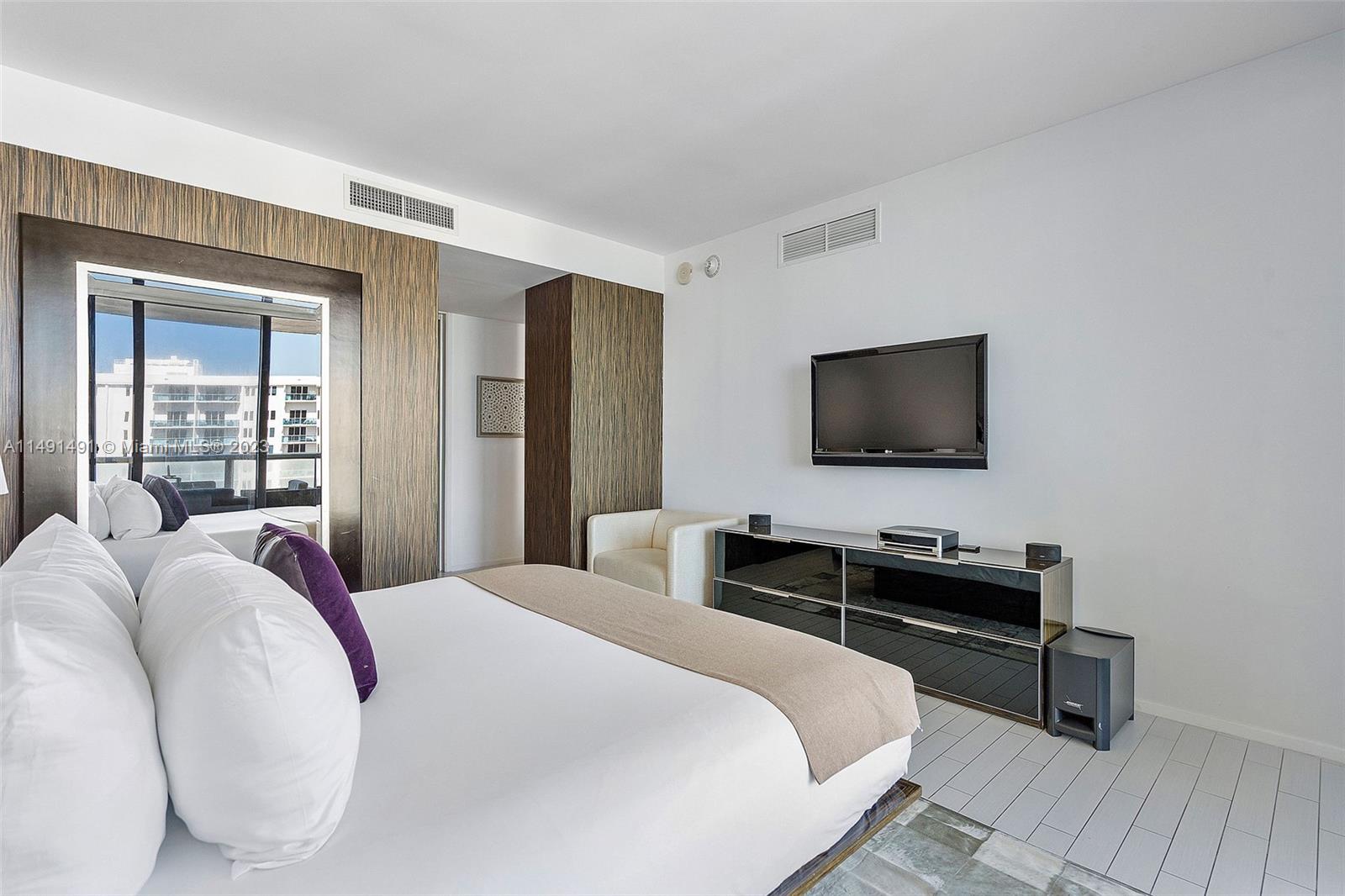 2201 COLLINS AVE CONDO - Residential
