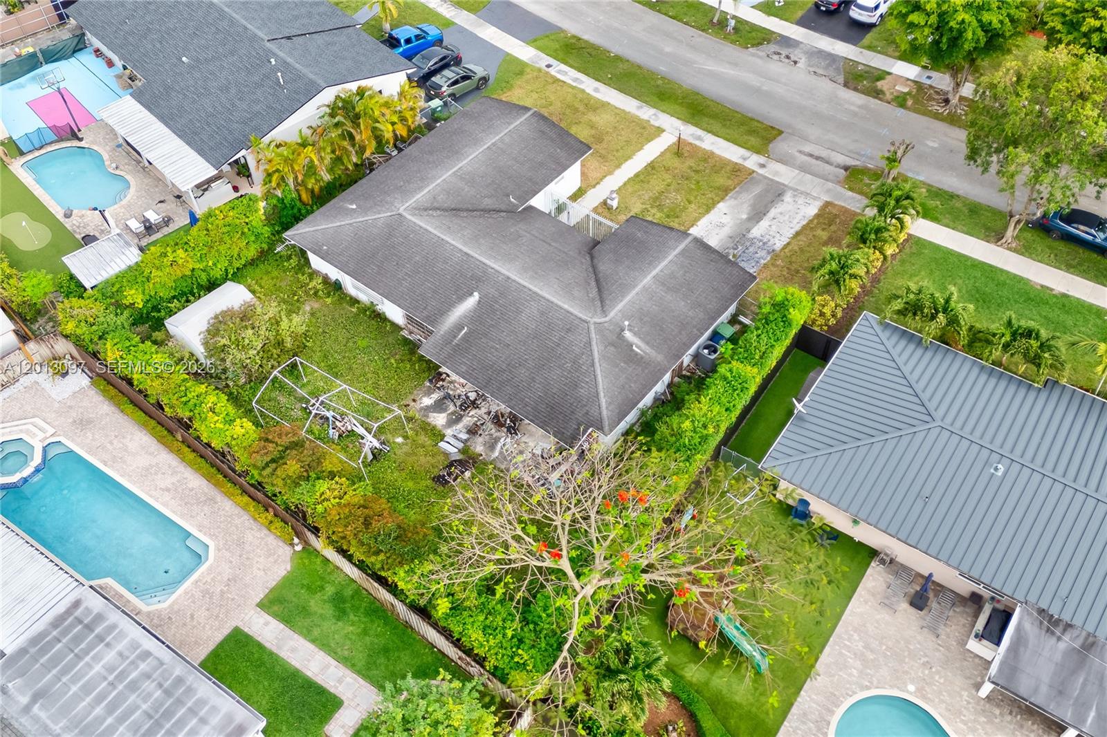 KENDALE LAKES SEC EIGHT - Residential