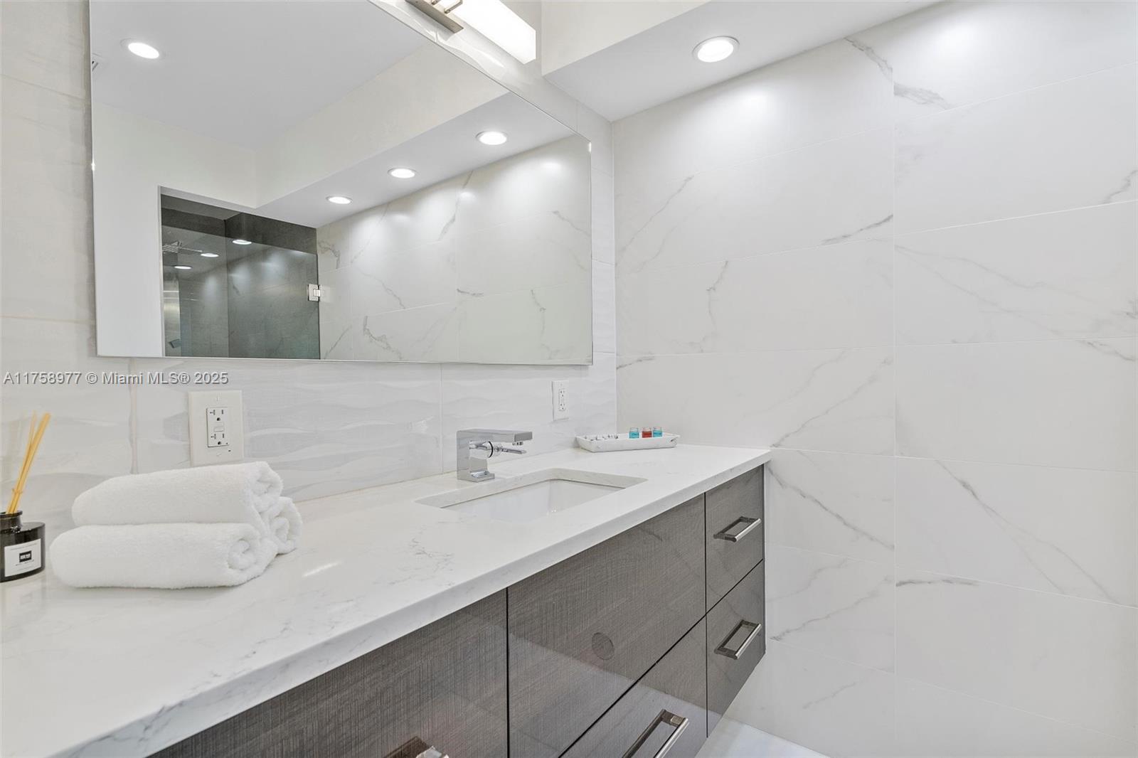 ATLANTIC ISLAND - Residential Lease