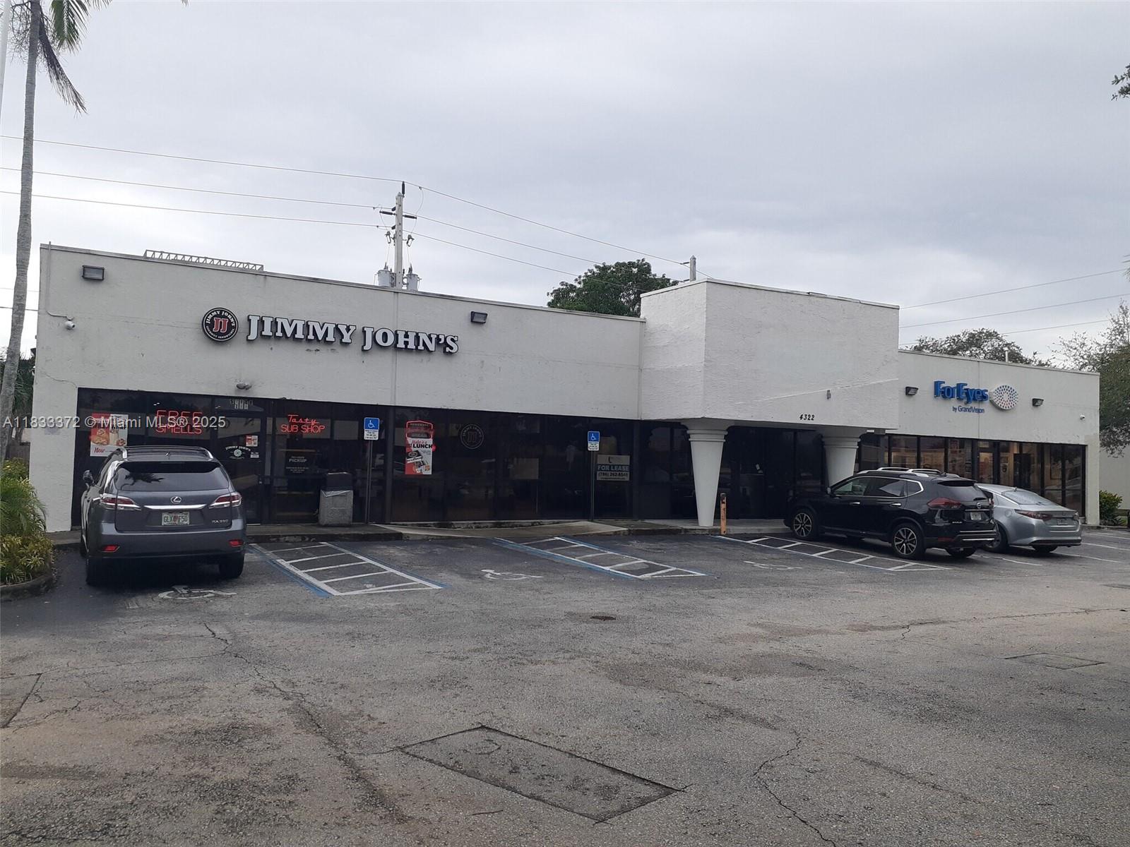 Retail Space 2048 sqft available with great Exposure on Hollywood Blvd. Only 3 business at the property, small street mall. The other tenants are Jimmy Johns and For Eyes -Optical - The interior of the space is free of columns, with tile floors and suspended ceiling tiles. 2,048 sqft. Storage and rear access.