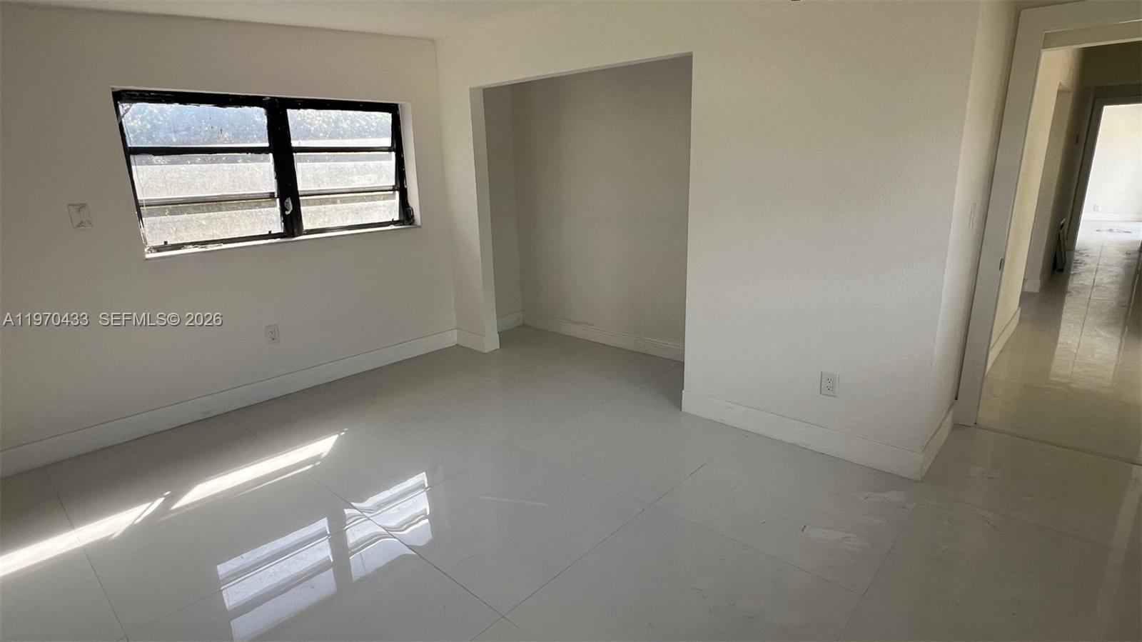 SKY LAKE - Residential