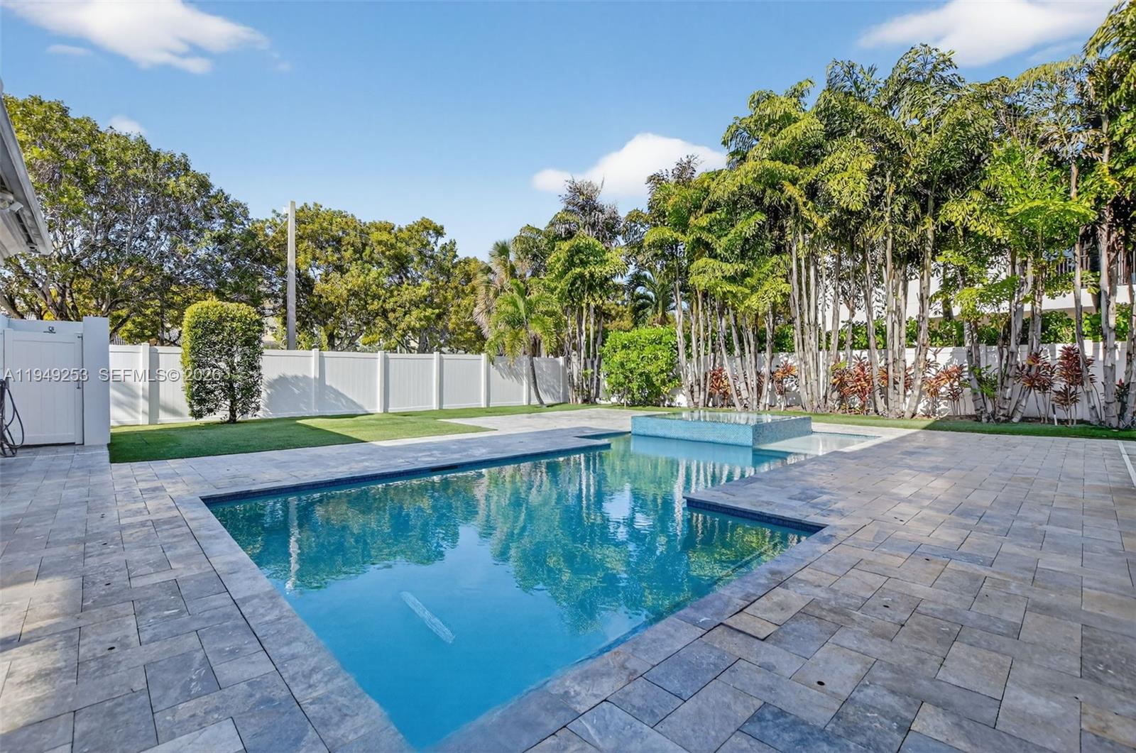 BOCA VILLAS SEC C - Residential