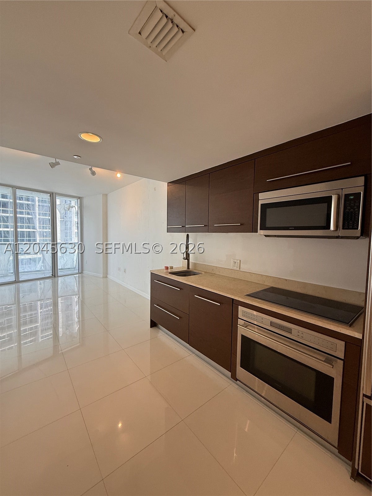 495 Brickell Ave 3106