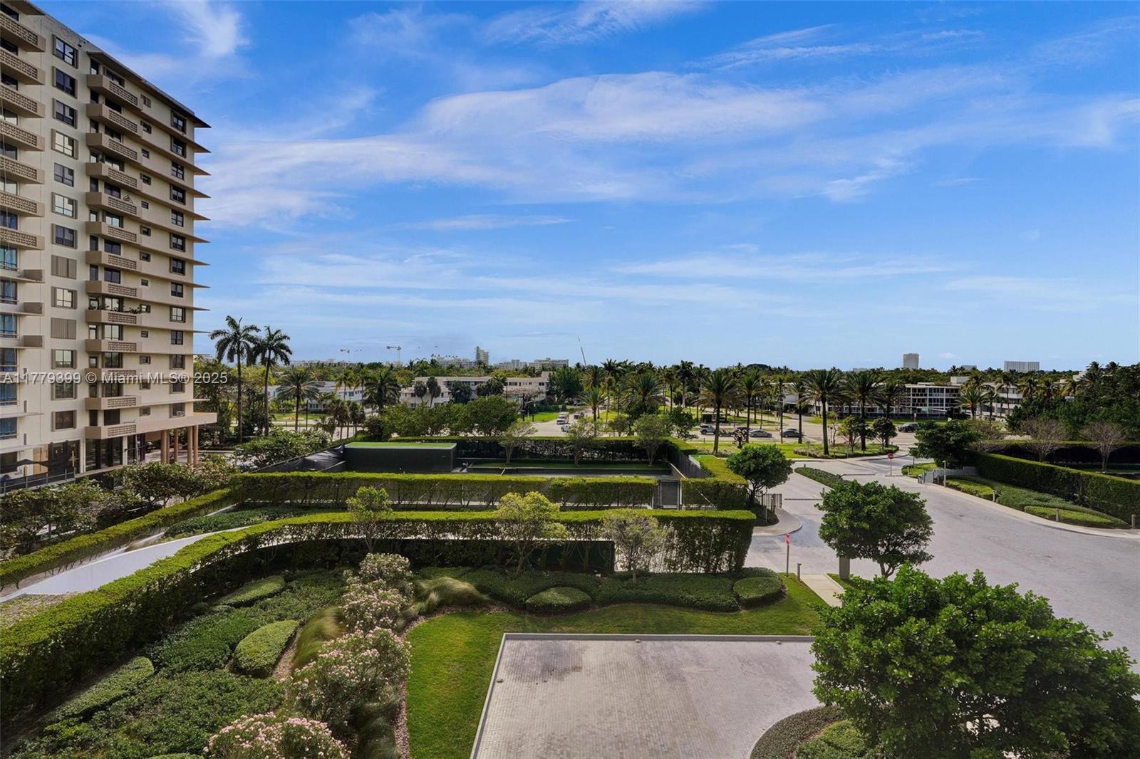 OCEANA BAL HARBOUR CONDO - Residential