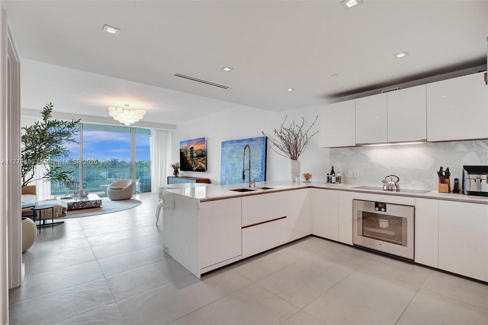 OCEANA BAL HARBOUR CONDO - Residential