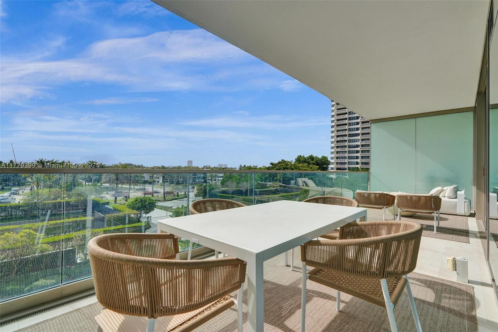 OCEANA BAL HARBOUR CONDO - Residential