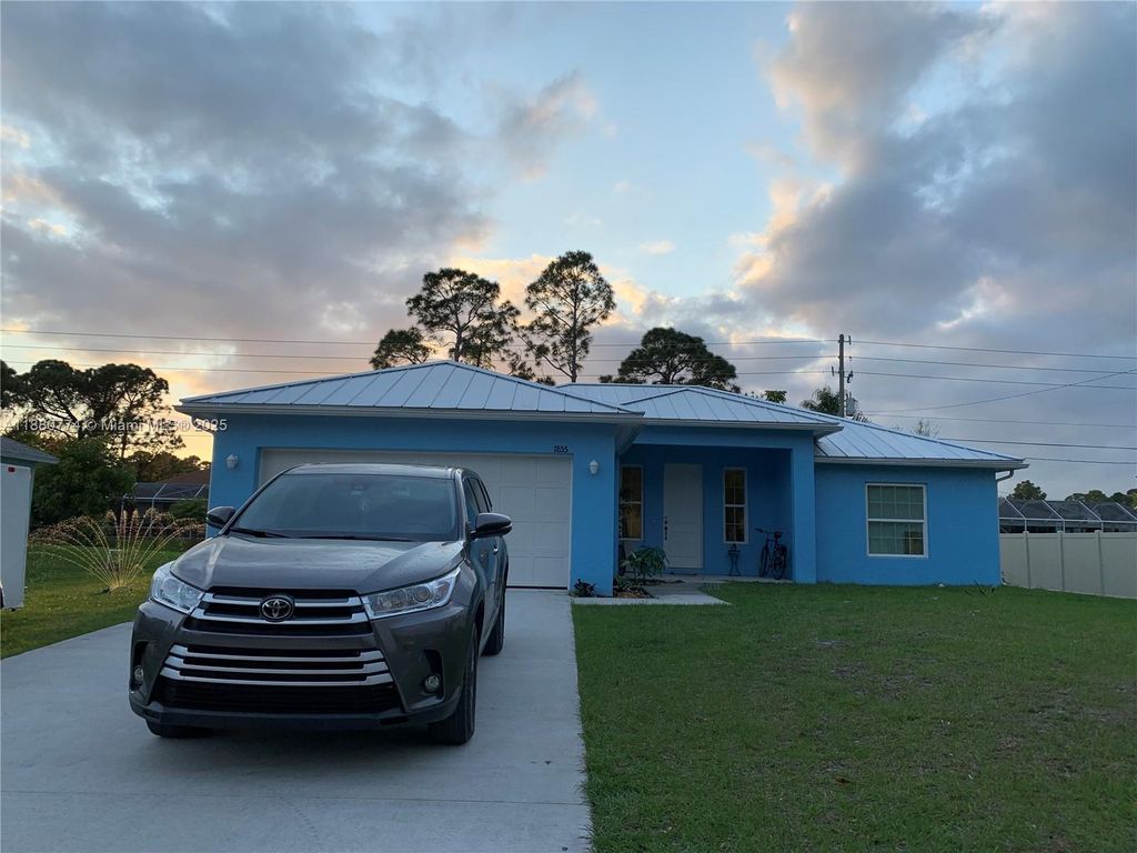 Photo of 1855 SW 17th Ave SW, Vero Beach, FL 32962 (MLS # A11880774)