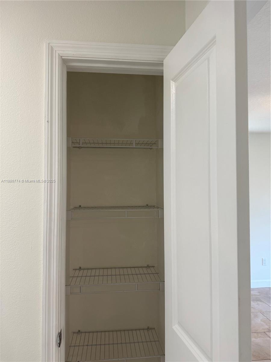 VERO BEACH HIGHLANDS UNIT - Residential Lease