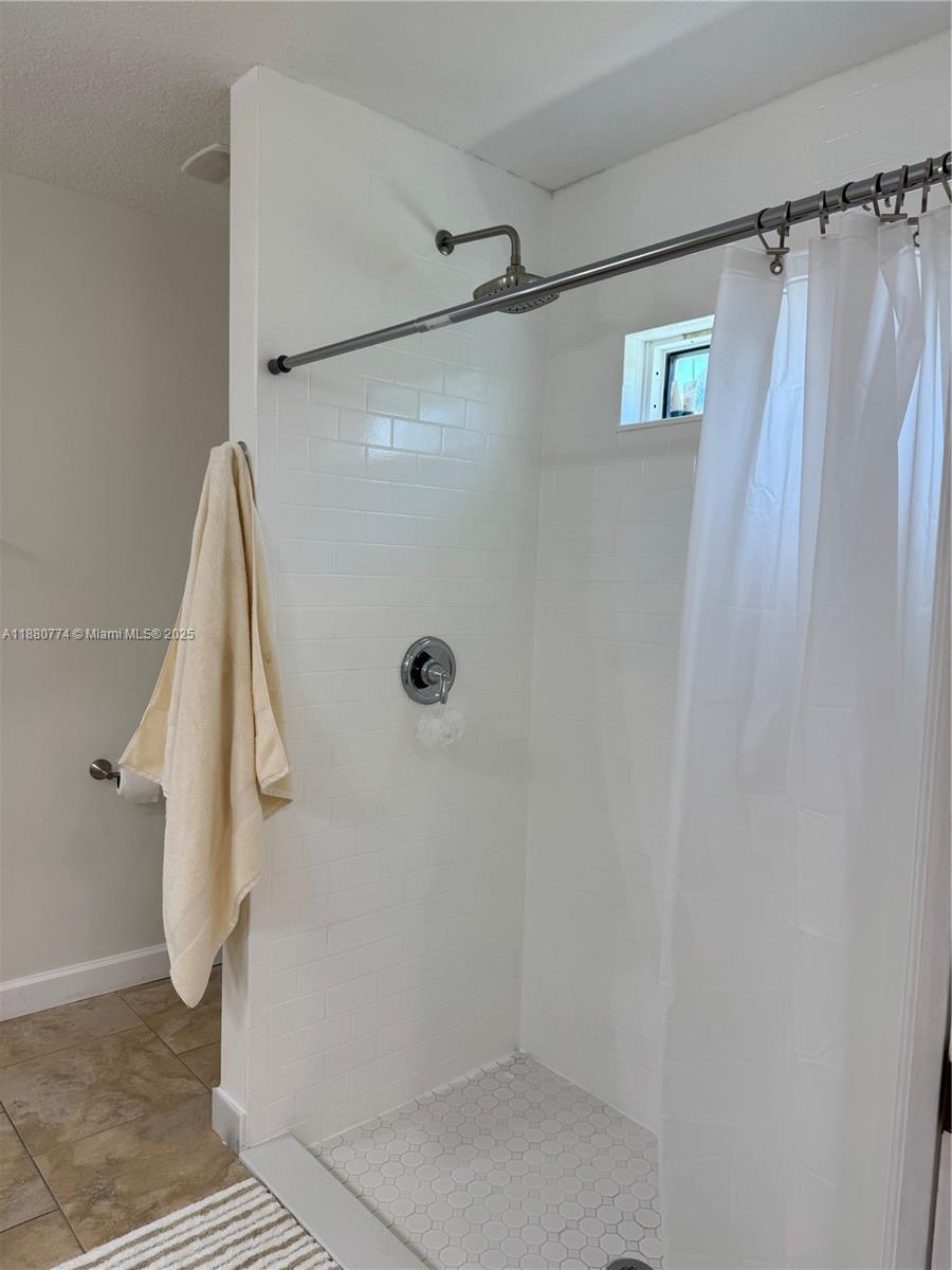 VERO BEACH HIGHLANDS UNIT - Residential Lease