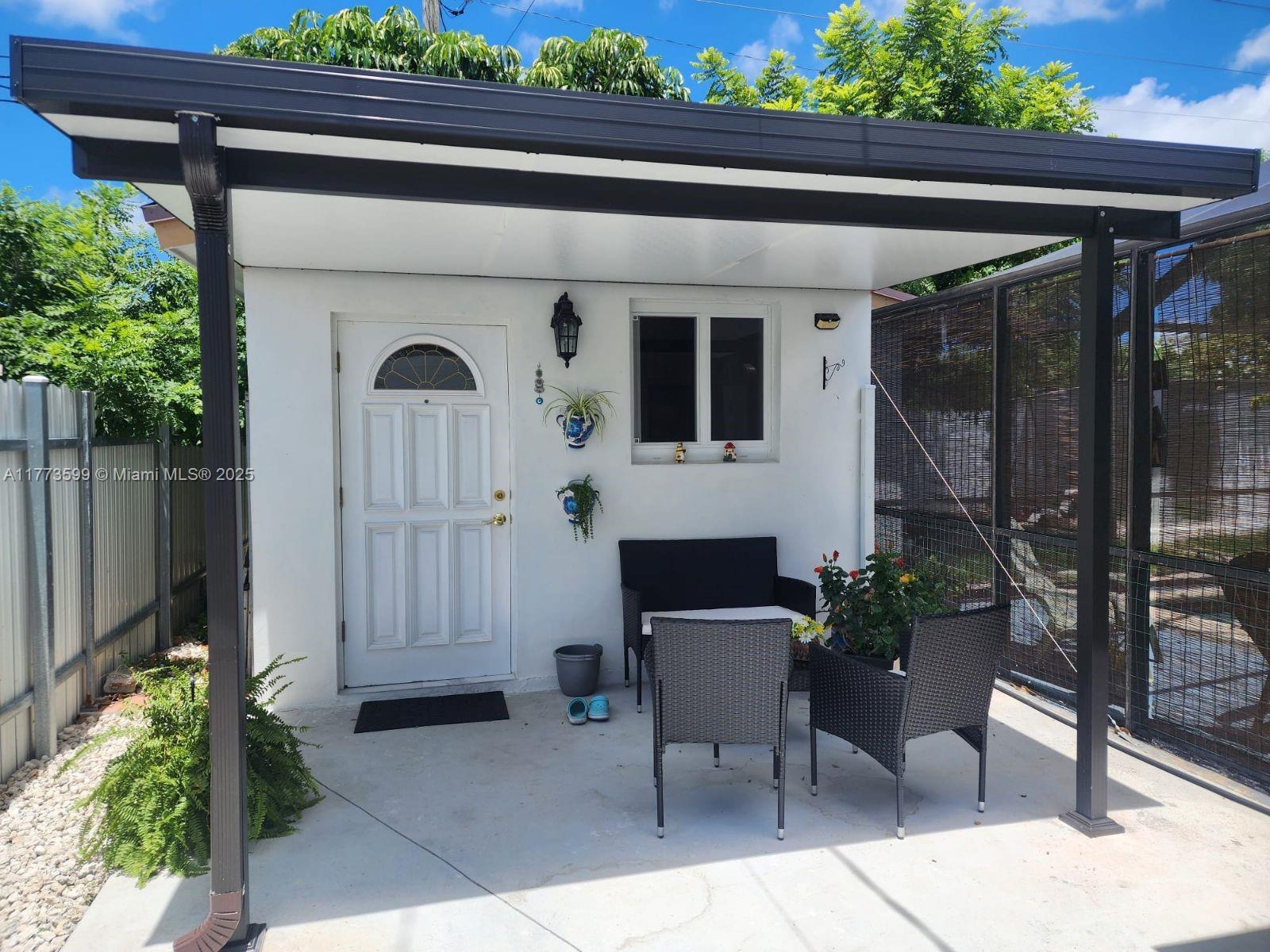 Rental Property at 20731 Sw 117th Ave 2, Miami, Broward County, Florida - Bathrooms: 1  - $1,500 MO.