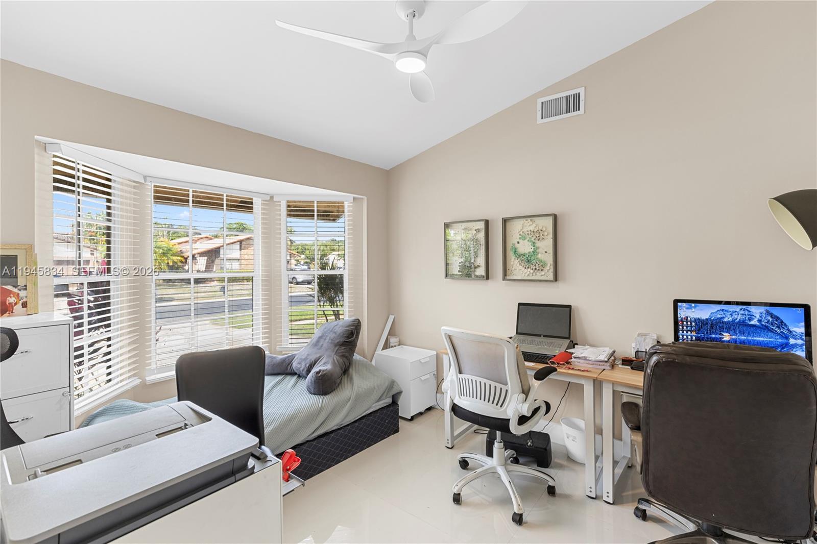 BOCA GREENS 3 - Residential