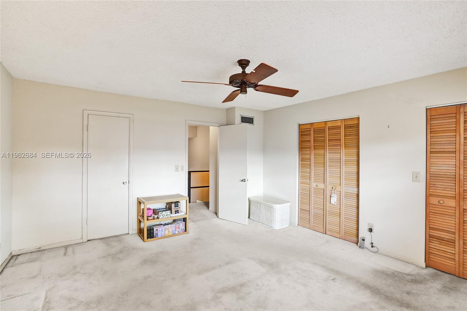 SNAPPER CREEK TOWNHOUSE S - Residential