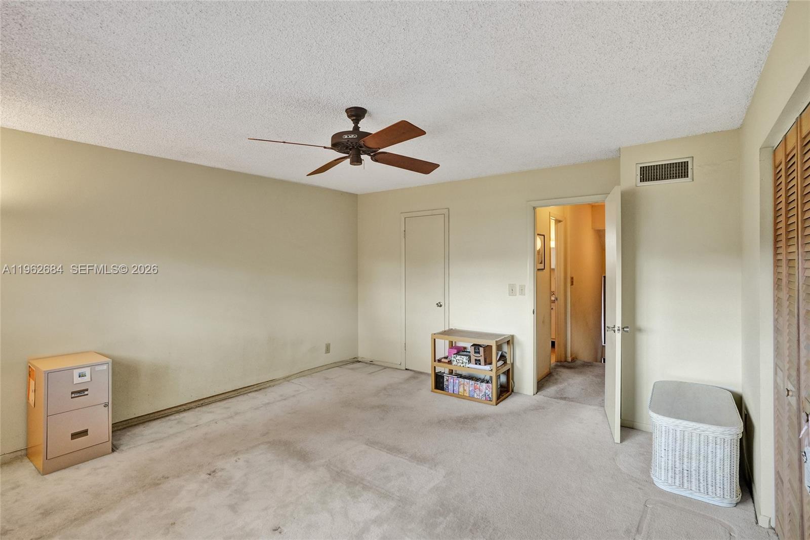 SNAPPER CREEK TOWNHOUSE S - Residential