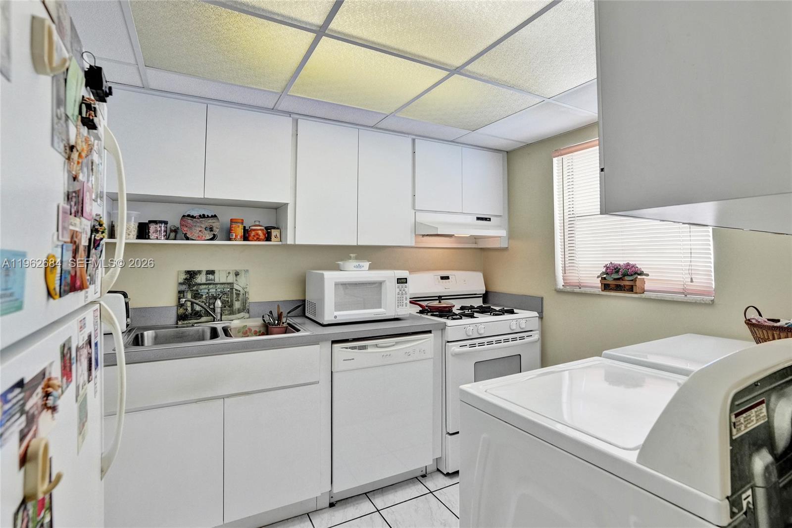 SNAPPER CREEK TOWNHOUSE S - Residential