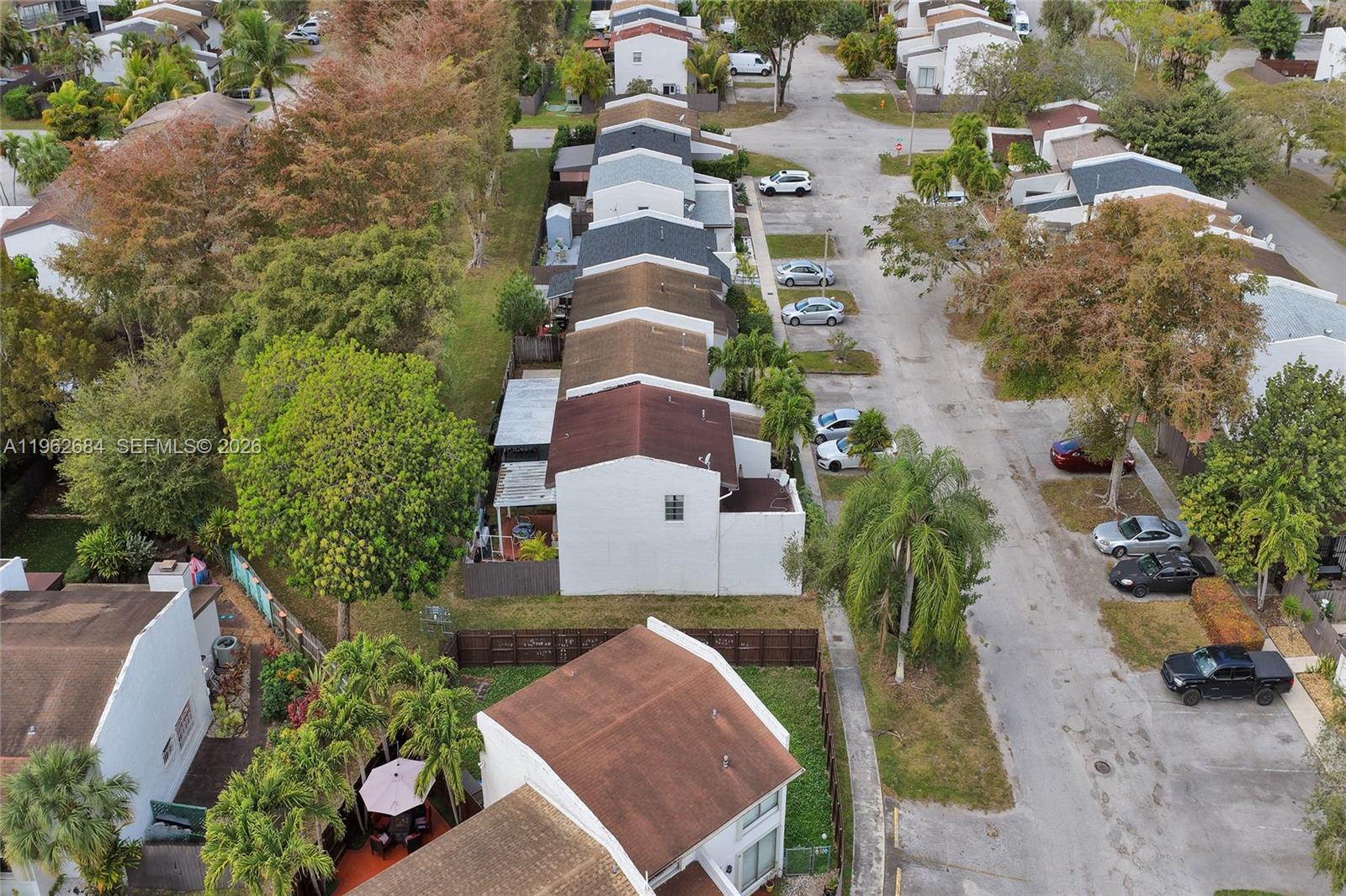 SNAPPER CREEK TOWNHOUSE S - Residential