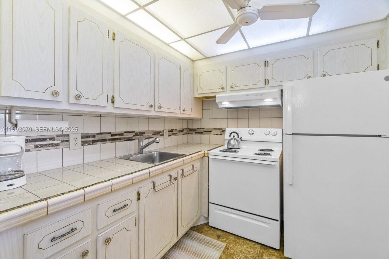 PRESCOTT J CONDO - Residential