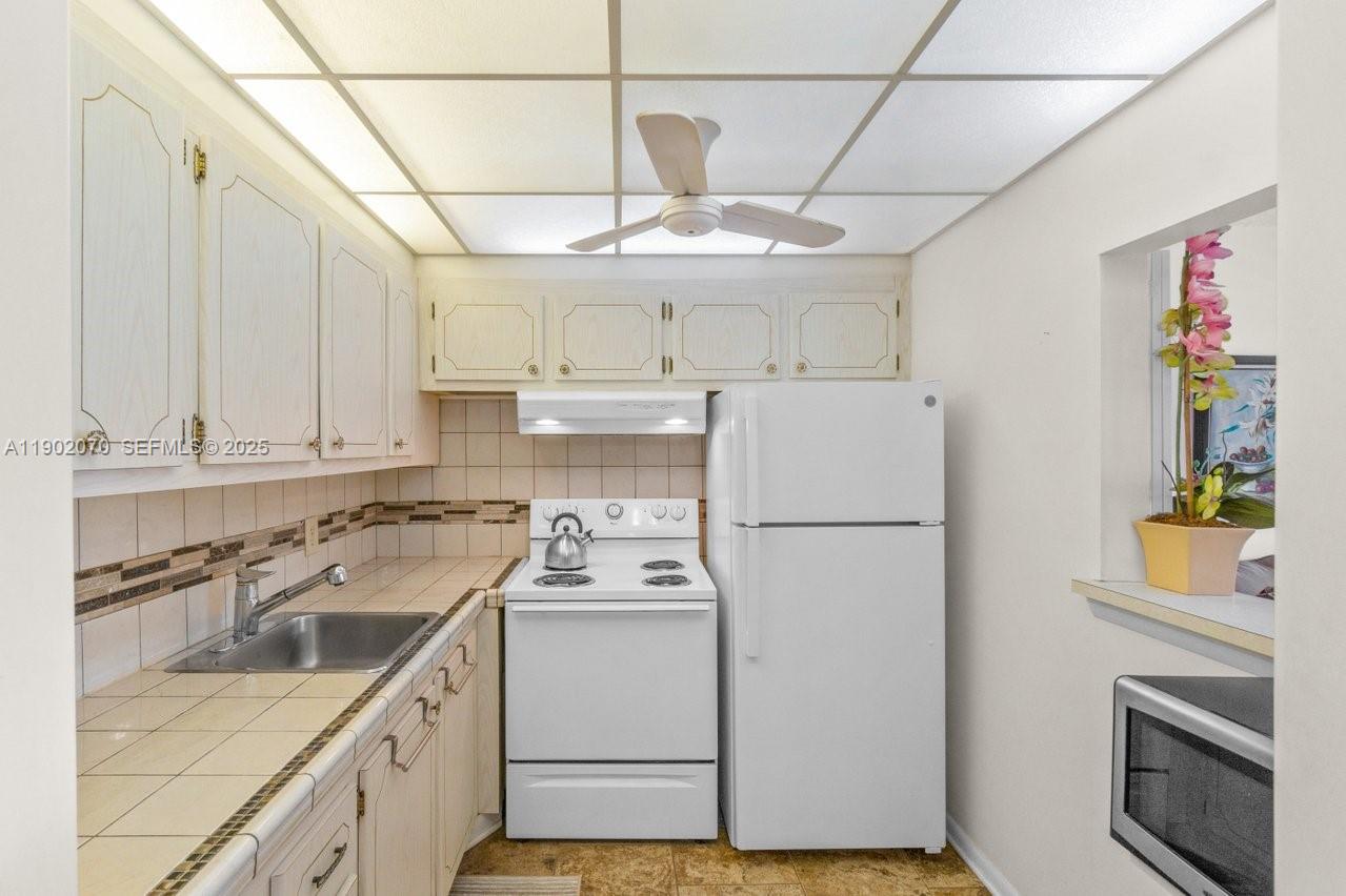 PRESCOTT J CONDO - Residential