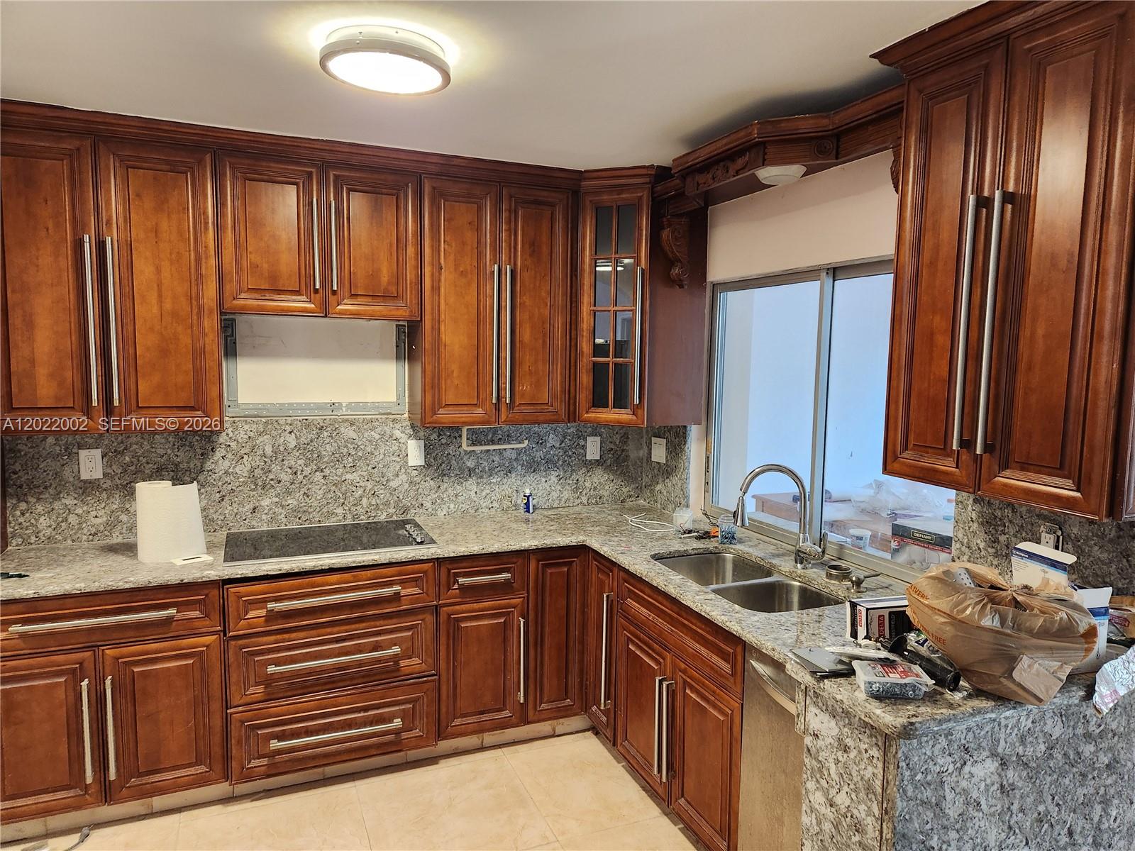 PLANTATION PARK LAKESITES - Residential