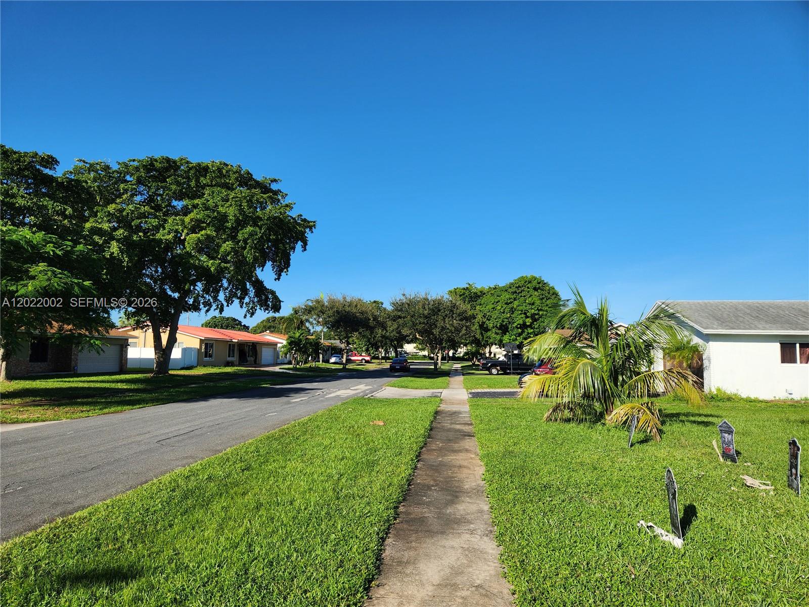 PLANTATION PARK LAKESITES - Residential