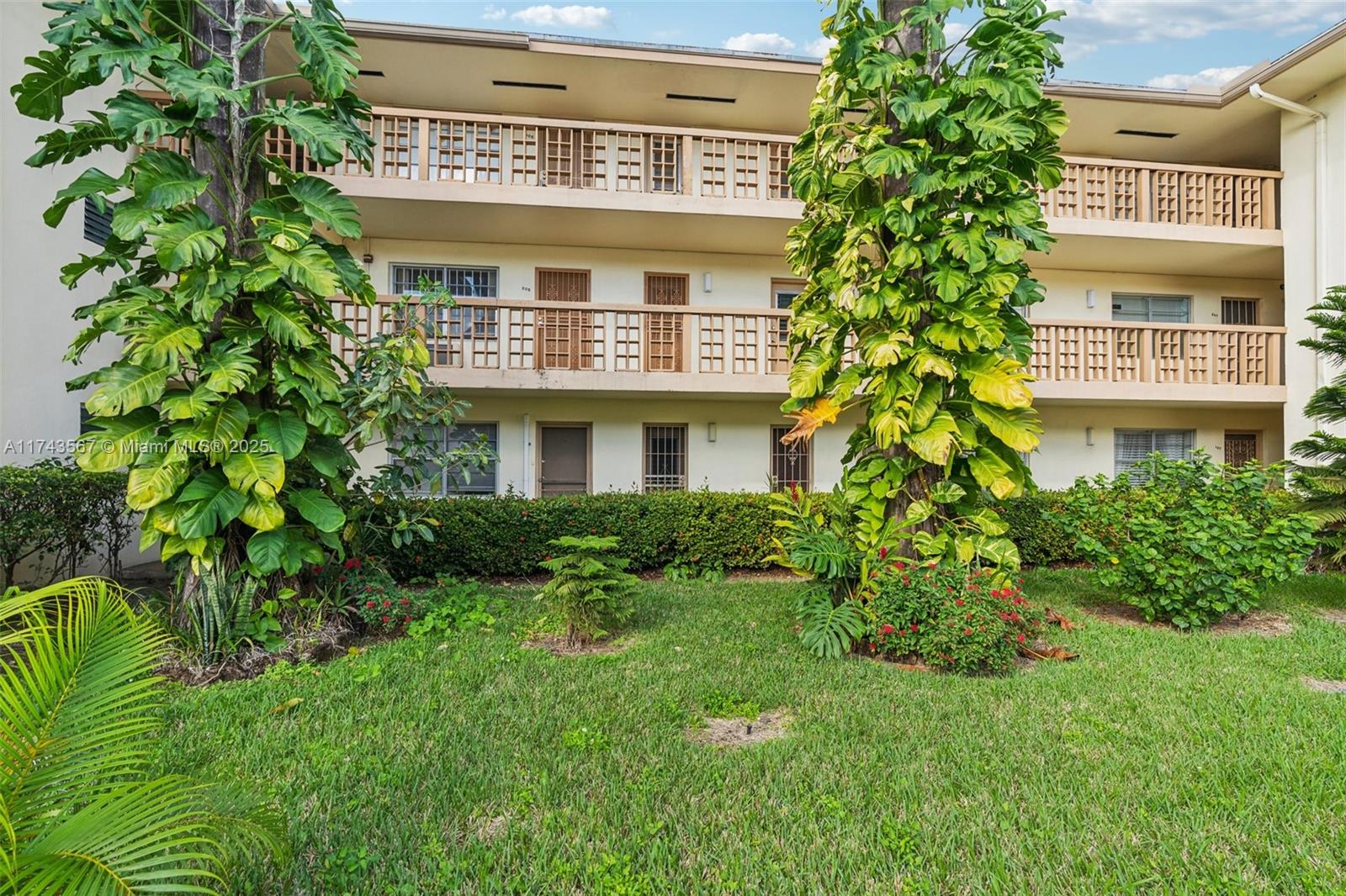 MAR-LEN GARDENS NO 4 CORP - Residential