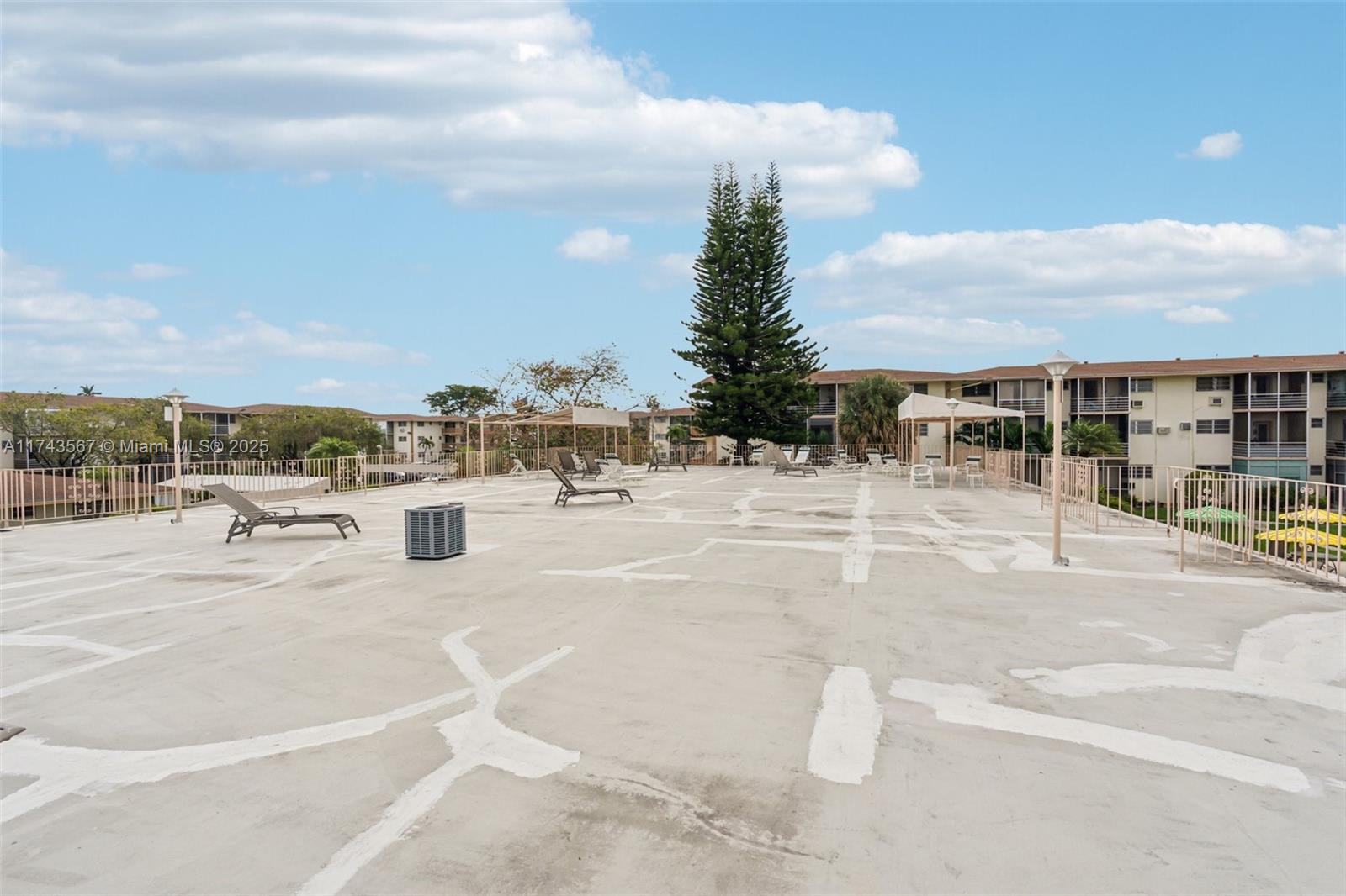 MAR-LEN GARDENS NO 4 CORP - Residential