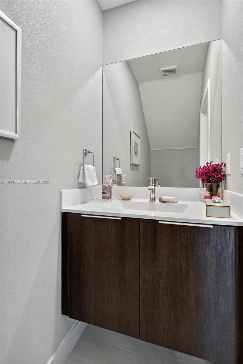 DOWNTOWN DORAL SOUTH - Residential Lease