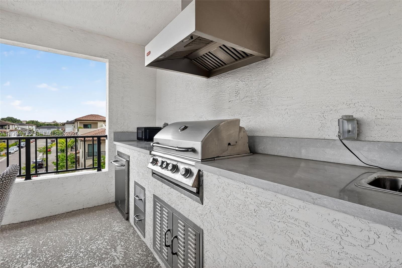 DOWNTOWN DORAL SOUTH - Residential Lease