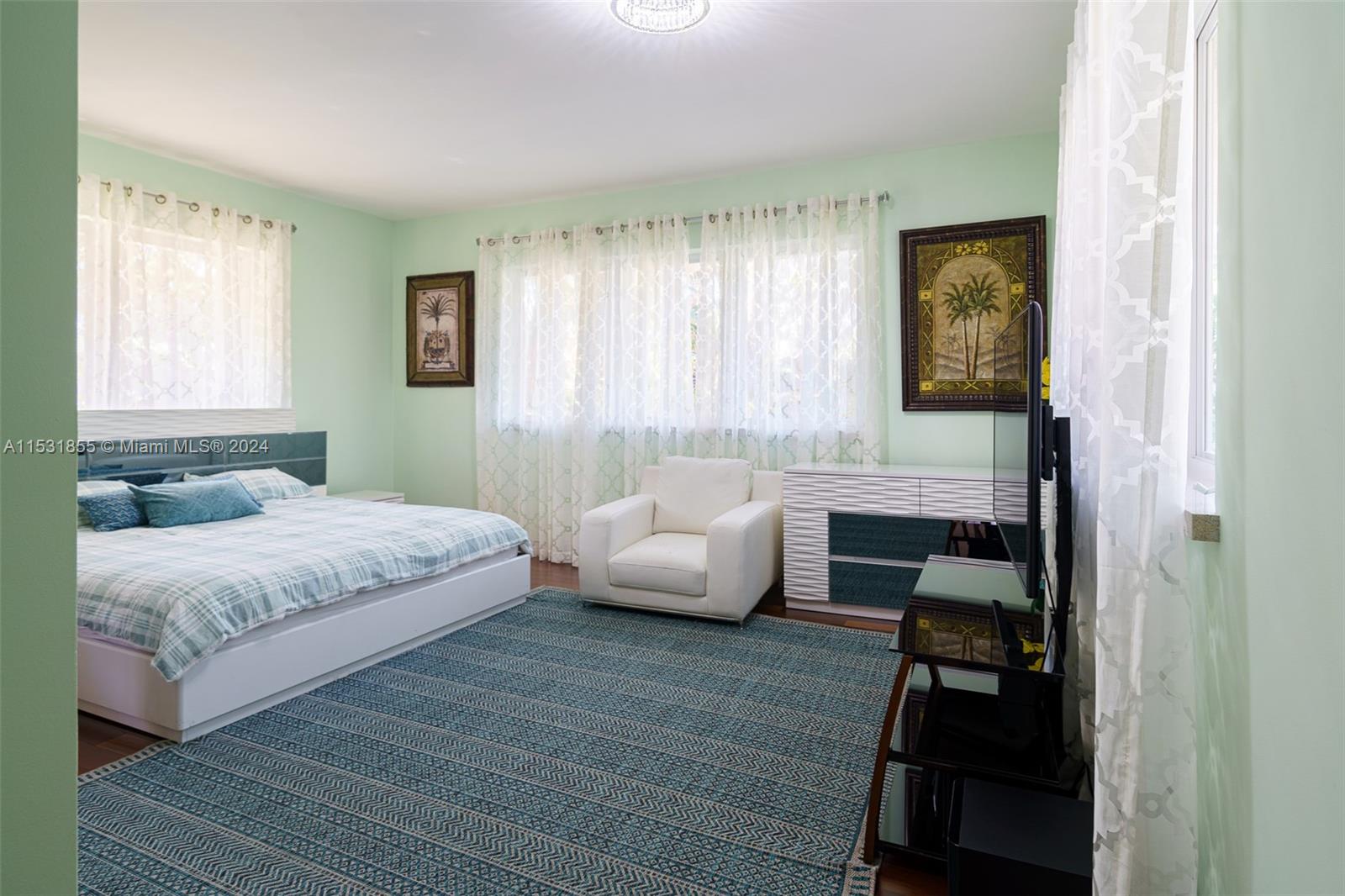 GOLDEN BEACH SEC C - Residential Lease