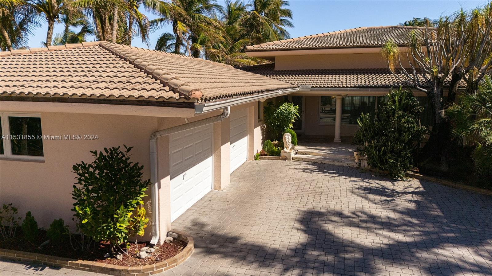 GOLDEN BEACH SEC C - Residential Lease