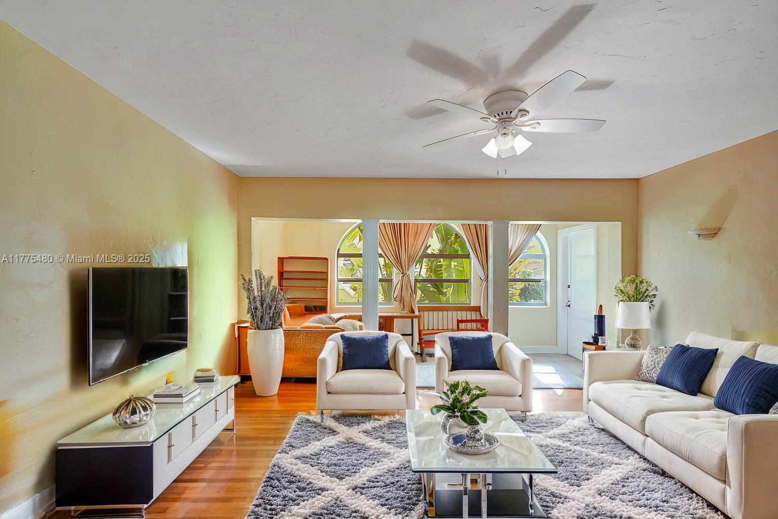 421 Grand Concourse 1, Miami Shores, FL, 33138/$274,000 2 421 Grand Concourse 1