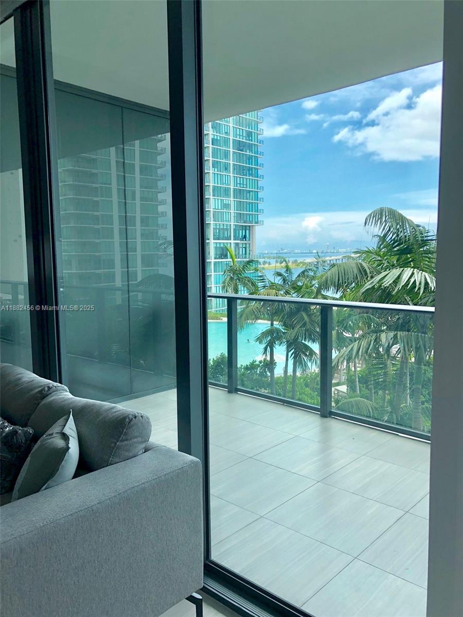 GRAN PARAISO CONDO - Residential