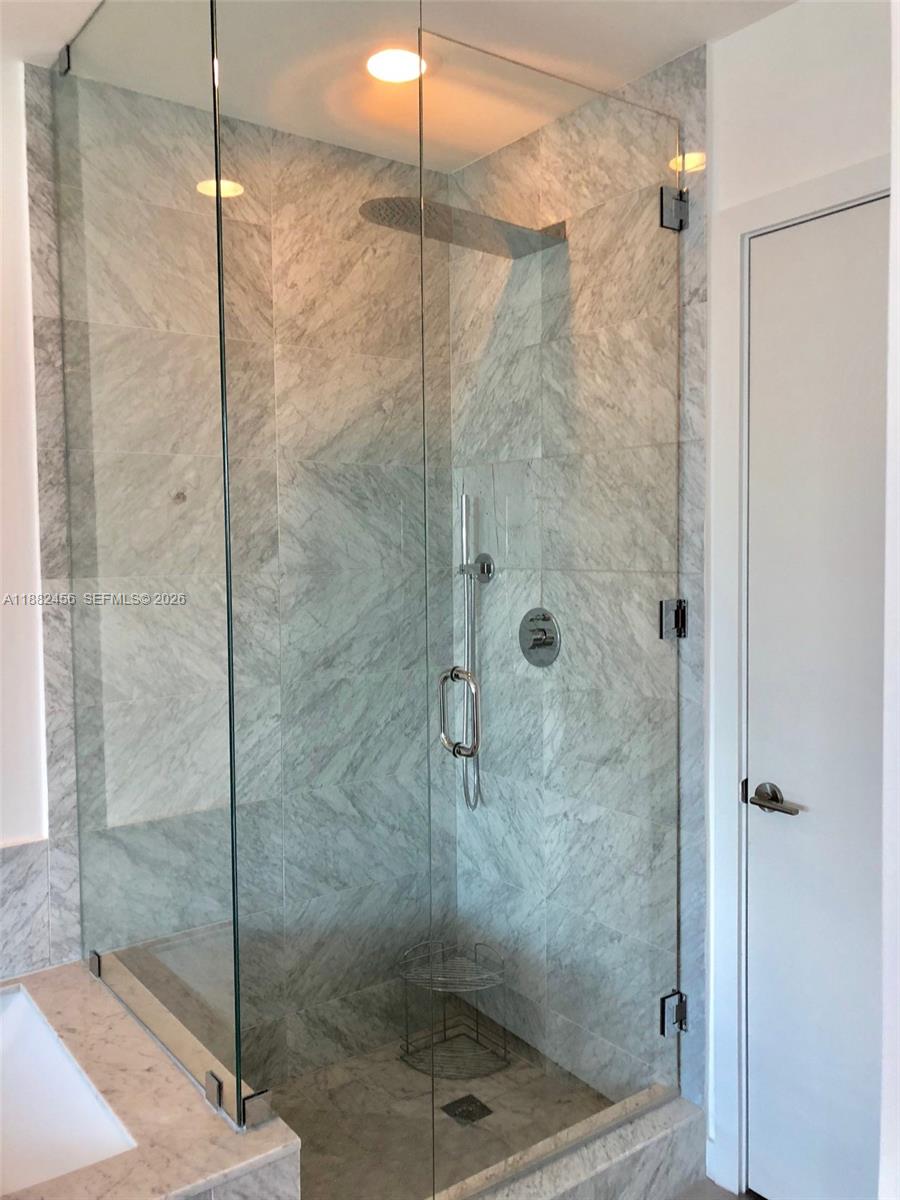 GRAN PARAISO CONDO - Residential