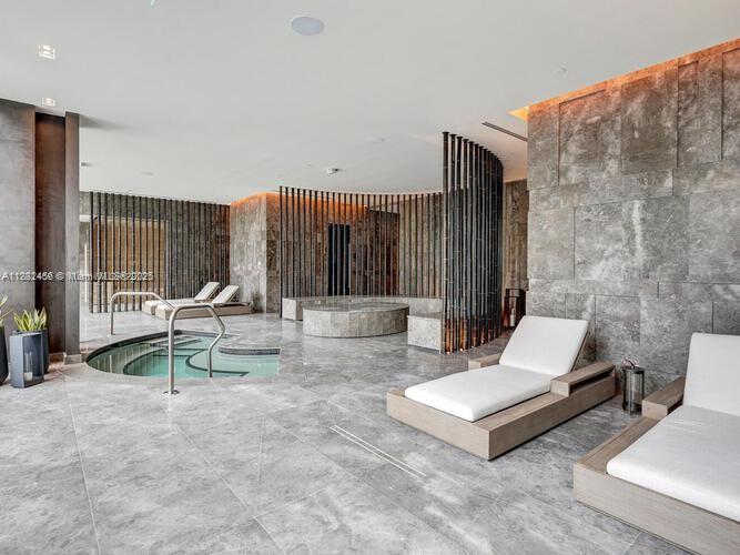 GRAN PARAISO CONDO - Residential
