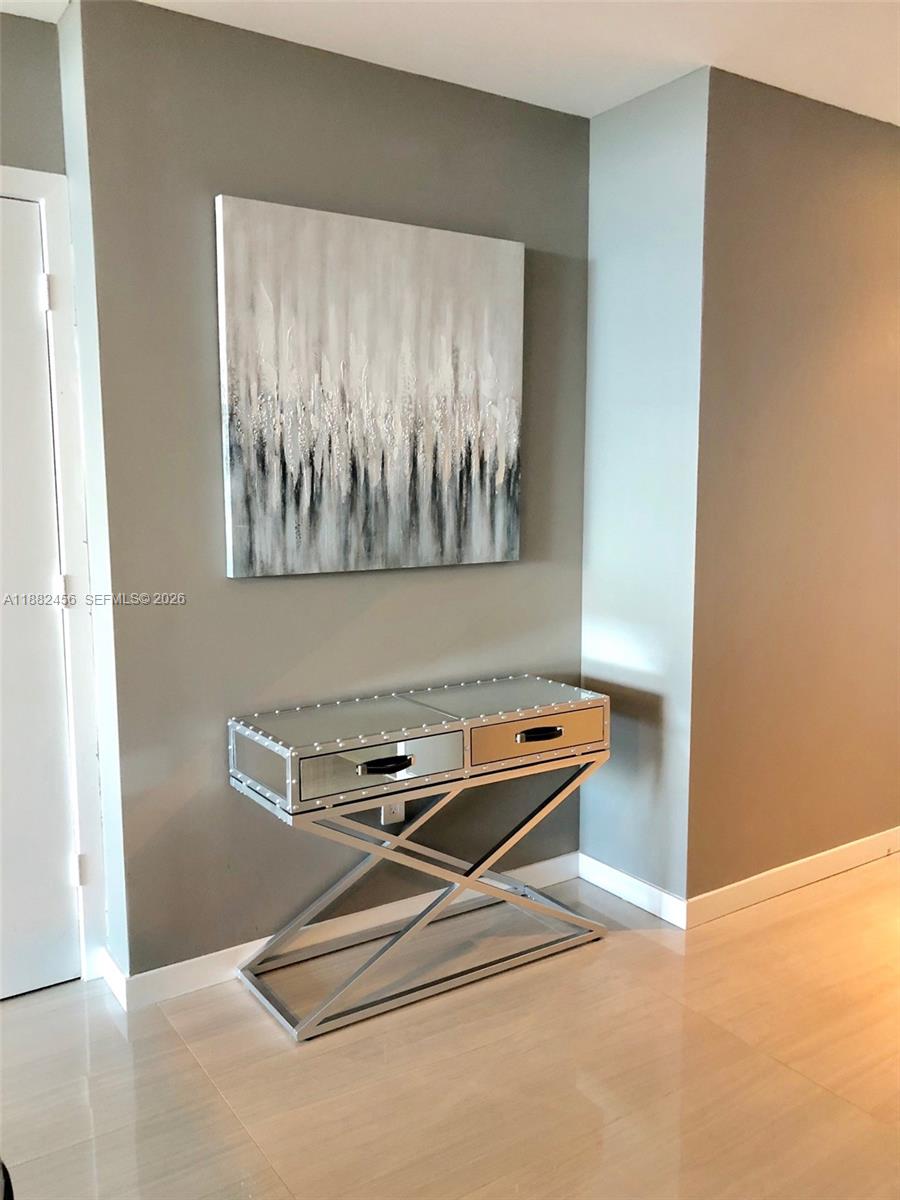 GRAN PARAISO CONDO - Residential