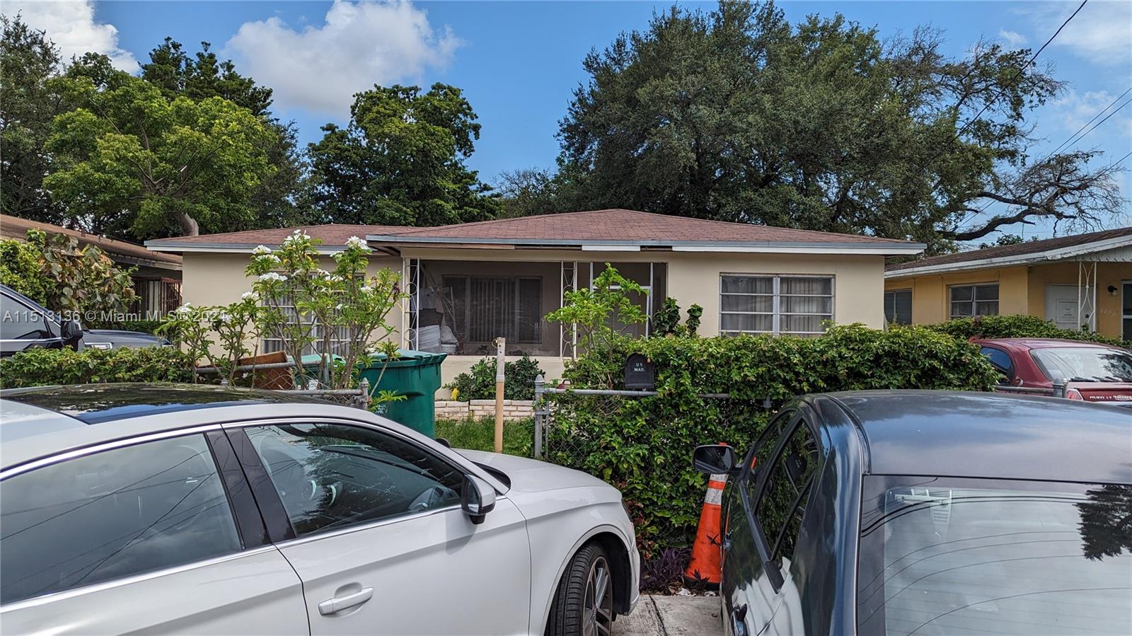 Property for Sale at Address Not Disclosed, Miami, Broward County, Florida - Bedrooms: 7 
Bathrooms: 3  - $675,000