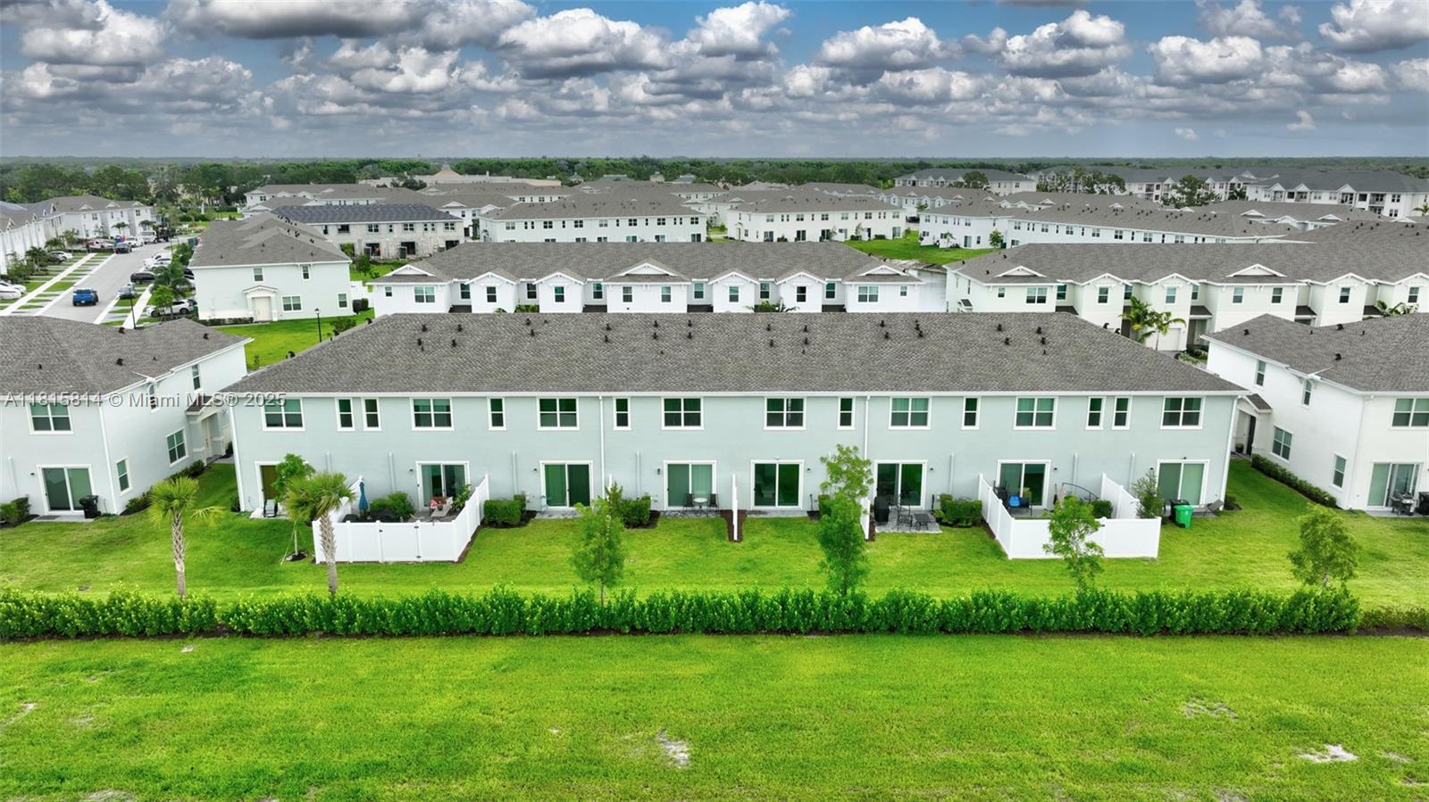 VERANDA PLAT NO. 9 - Residential