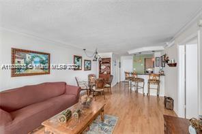 6917 Collins Ave 812