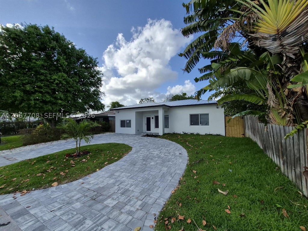 Photo of 111 NE 45th St, Oakland Park, FL 33334 (MLS # A12067708)