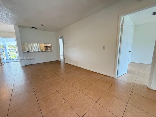 LAKE POINTE CONDOMINIUM N - Residential