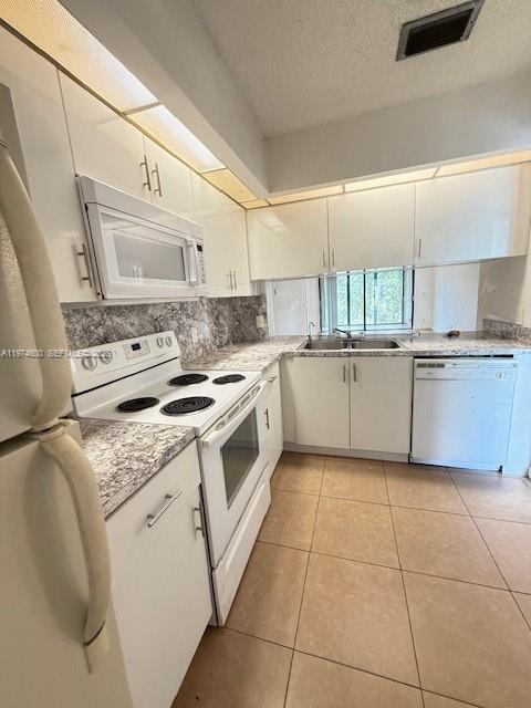 207 Lake Pointe Dr 201