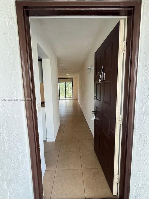 207 Lake Pointe Dr 201