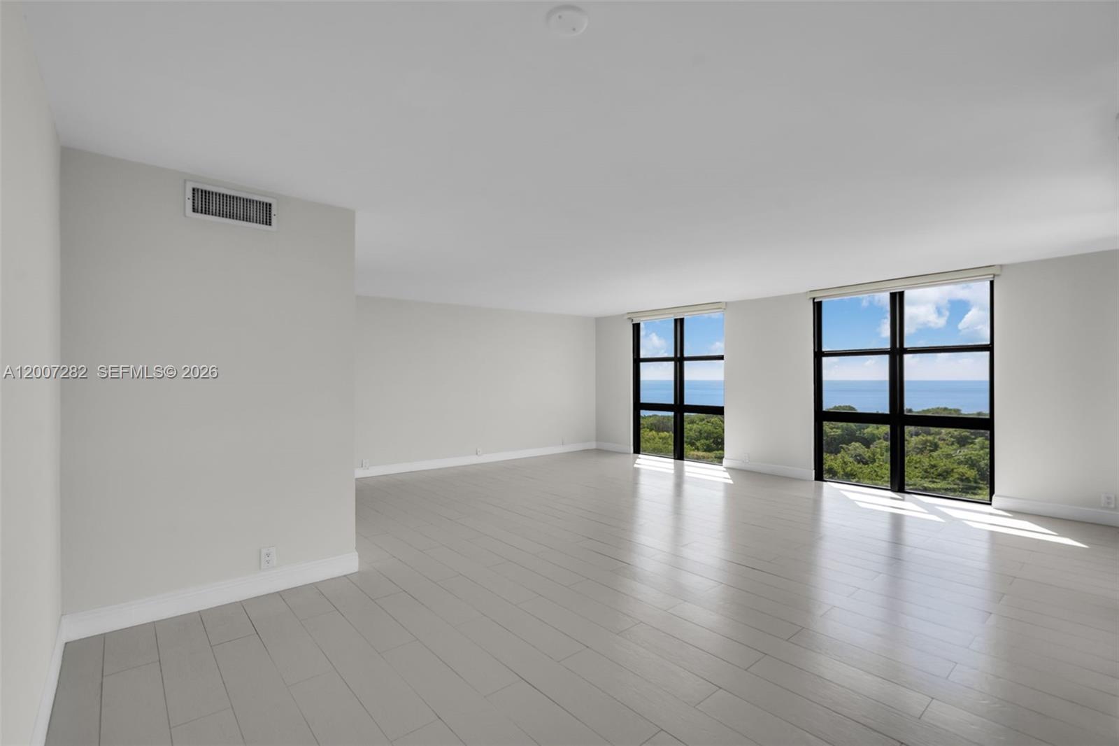 TOWERS OF KEY BISCAYNE CO - Residential